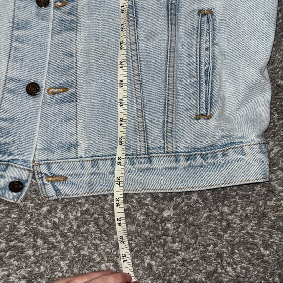 Vintage Levi’s Light stone wash Blue Denim Jacket XL - Picture 4 of 5